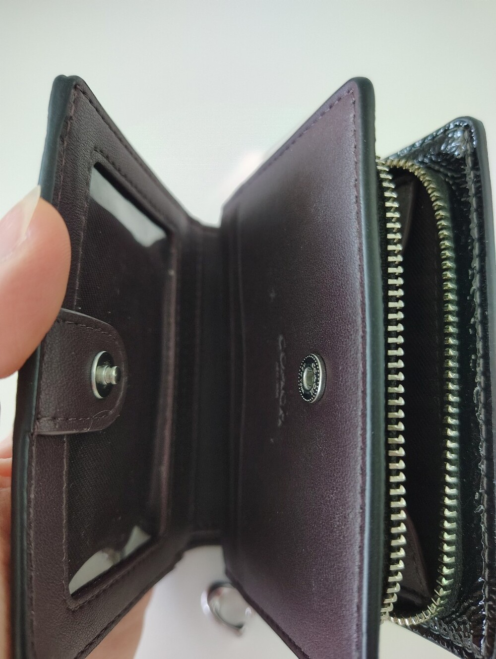 Coach Glossy Black Patent Leather Zip Around Wallet - New - Picture 5 of 6